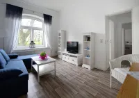 Ferienwohnung Jakob, mit Garten, Terrasse und Strandkorb