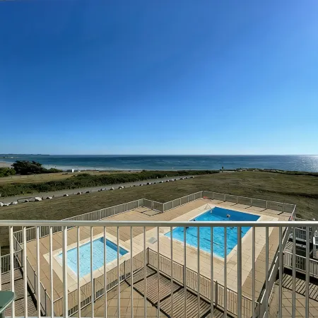 New "Le 209" with magnificent SEA VIEW, swimming pool and balcony