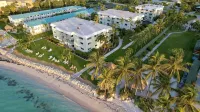 Private Beach Retreat! Luxurious Bedding, Relaxing Pool, Best Sunsets, Fast WiFi