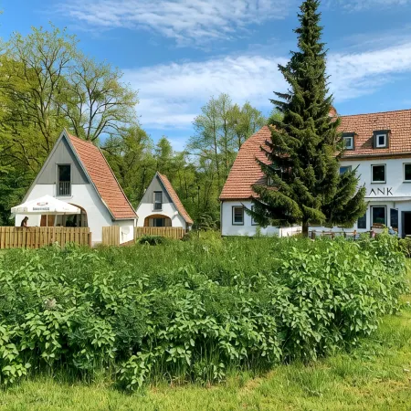 Landhotel Cafe Prälank Отели в г. Нойштрелиц