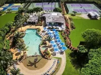 Remodeled Ground Floor Beach Condo with New A/C. KP #441, steps from the ocean! - Pool