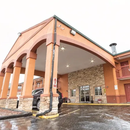 Budget Host Inn