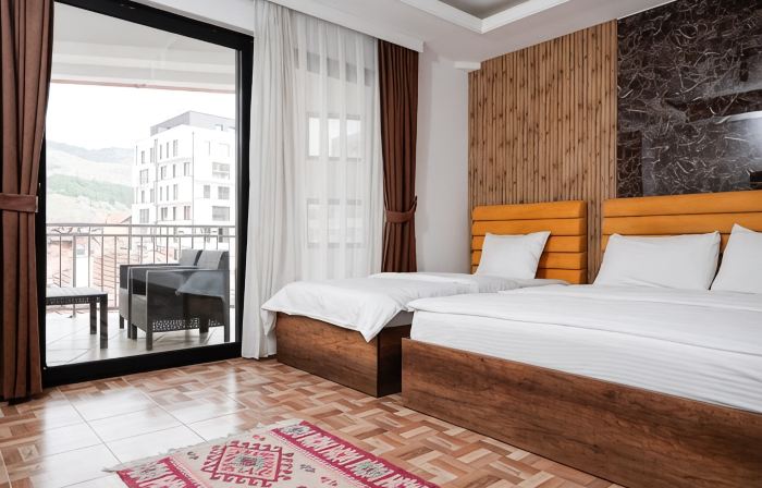 Denis Hotel