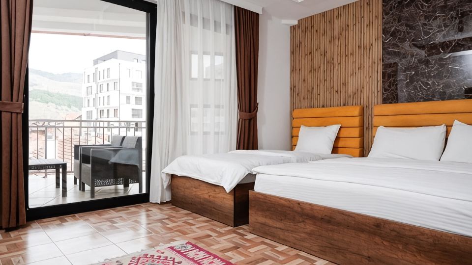 Denis Hotel