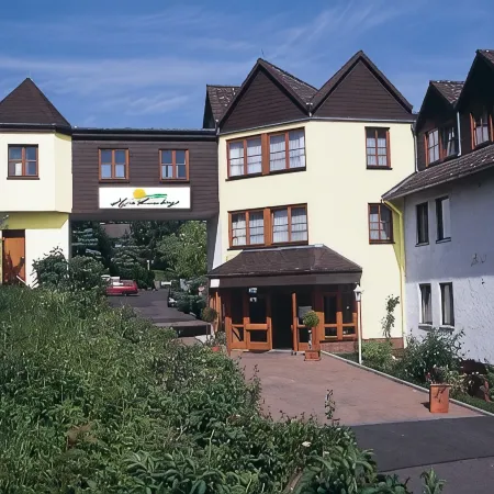 AKZENT Hotel Haus Sonnenberg Отели в г. Шоттен