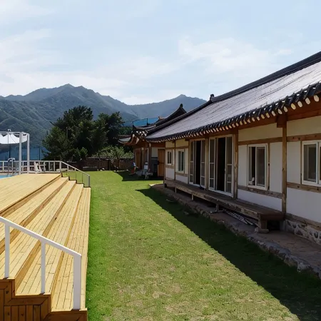 Miryang Eoleumgol Hanok Pension