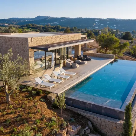 Newly constructed Luxurious Family Villa with Infinity Sunset & Tennis court!