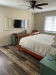 LOCATION! Lakefront House with Dock near Hartwell Marina/Downtown Kayaks/Firepit - Homestays