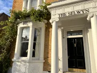 The Selwyn, Richmond - Tiny houses