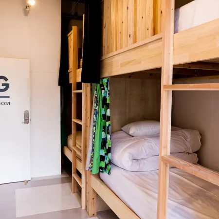 Hostel TangaTable Отели рядом с достопримечательностью «Парк Кацуяма»