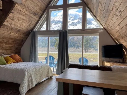 The Moose @ Exit Glacier Cabins - Chalets