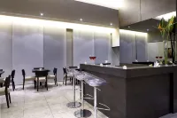 凱法利尼亞莫克斯酒店 - 酒吧