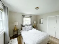 Private Waterfront Belle Point Shores Cottages - 3-Star