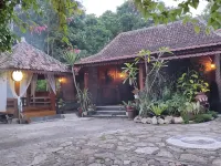 nDalem HaWe Villa Kaliurang Hotels in Pakem