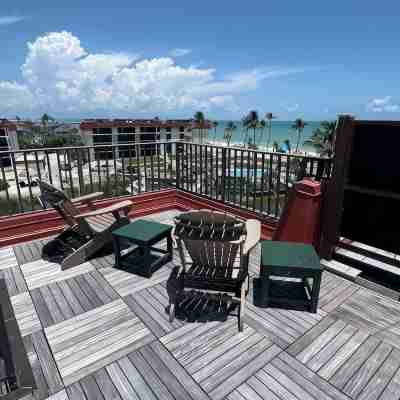 Luxurious Penthouse condo @ Pointe Santo with magnificent ocean and garden views Others