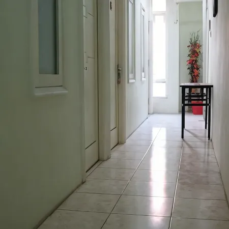 Lestari Homestay Отели в г. округ Гресик
