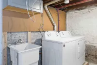 Cityscape Sanctuary: parking+laundry - 2-Star