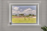 Modern Farmhouse Three Bears Getaway