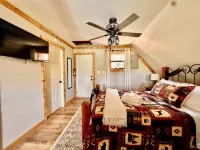 Enchanting 2-bedroom house with WiFi in Ruidoso - 4-Star