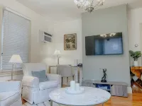Charming 2-bedroom house super close to Brown & RISD, Wayland Square - Bungalows