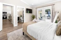 Alluring Luxury Oasis: Modern Comfort and Relaxation - 무료 와이파이