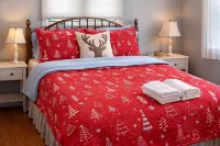 Seaside Serenity: Renovated Beach House Oasis in Charming Niantic