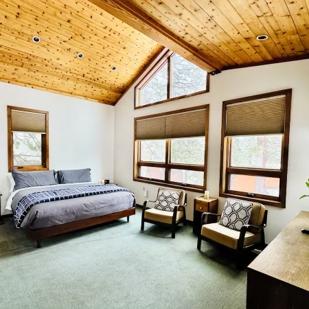 House + Studio: Private Forest Retreat, Near Skiing, Beach, Downtown, and Trails