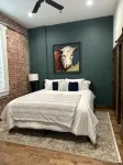 Cozy 2-bedroom apartment in Aubrey with WiFi, AC