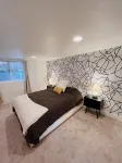 Cozy 2 bed apartment in the heart of SE Portland. Full kitchen & washer dryer! -  Ferienwohnungen