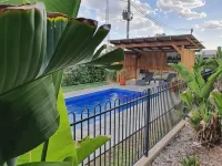 The Rocks Motel - Pools