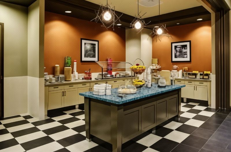 Hampton Inn & Suites Austin @ the University/Capitol photo 5