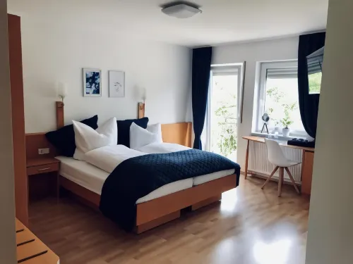 Am Landhaus - Gästezimmer - parking