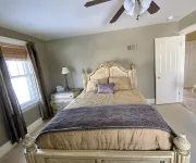 Hot Tub and Private Pool, 7 Bedroom, 4 Bathroom Home. Sleeps 16 comfortably. - Boutique