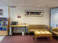 Days Inn by Wyndham Michaelwood M5 - breakfast
