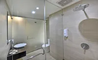 Whiz Prime Hotel Khatib Sulaiman Padang - 3-Sterne
