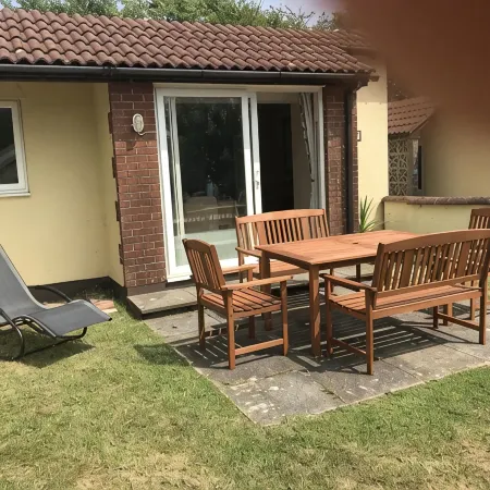 Lovely Self Catering Holiday Bungalow in North Cornwall - Sleeps 4