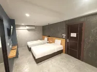 Modern Budget Hotel - バルコニー