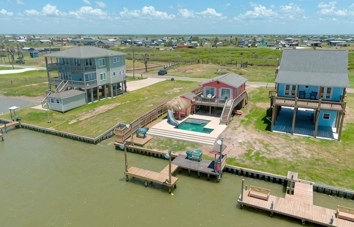 LUXURIOUS BEACH RETREAT WITH THE BEST FISHING AND OCEAN VIEWS IN ALL OF SARGENT!