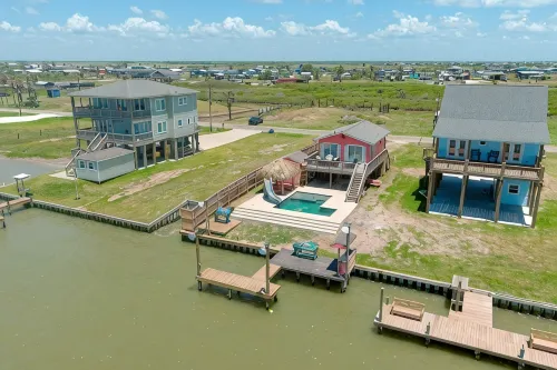 LUXURIOUS BEACH RETREAT WITH THE BEST FISHING AND OCEAN VIEWS IN ALL OF SARGENT!