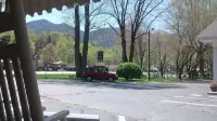 Five Star Inn - Maggie Valley - Pysäköinti