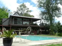 Evanslea Luxury Boutique Accommodation - Pool