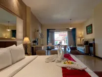 Royal Hotel and Villas Trawas - Balkon