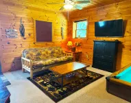Spectacular Mountain View, rustic log, hot tub, deck fireplace - vue sur la montagne