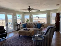 Judy's Line Shack...Super cute house with a fabulous back porch view! - 3 estrellas