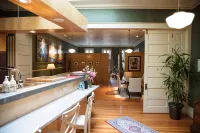 New York Style Loft/Condo in Oldest Historical Building in Downtown Salem Oregon - 4-Star