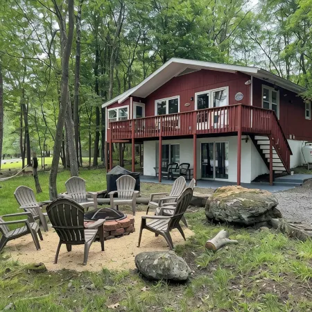 Serene Lakefront Retreat in Poconos: Beach, Pools, Gym, Fireplace & Pet-Friendly