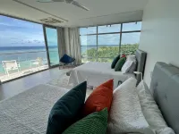Newly Expanded! Lavish & Exclusive Beachfront Mansion. - 4 tähden
