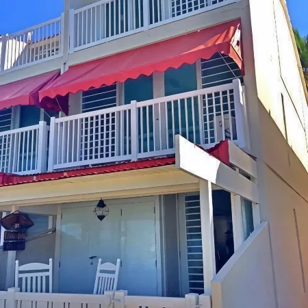Walk to the Beach!! Solar Powered Fully Renovated Villa!!