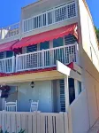 Walk to the Beach!! Solar Powered Fully Renovated Villa!!