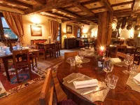 Au Coeur des Neiges Resort Spa & Free E-Bike Hotels near Arp